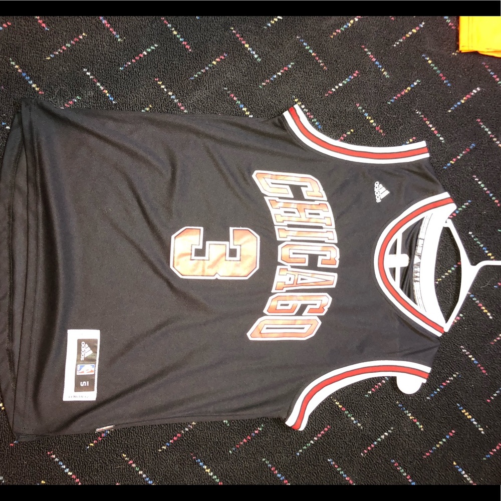 Chicago Bulls Dwayne Wade Jersey. Unique.